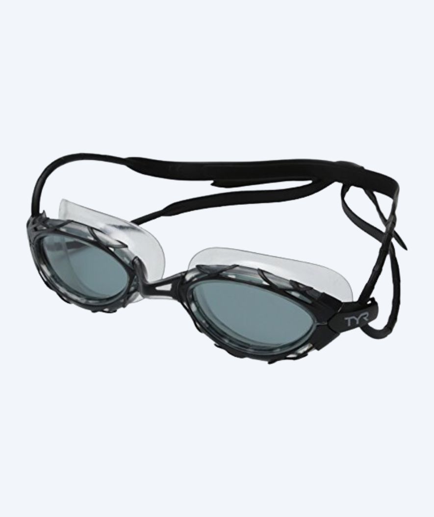 TYR Schwimmbrille fürs Training - Nest Pro - Schwarz (Smoke Scheiben)
