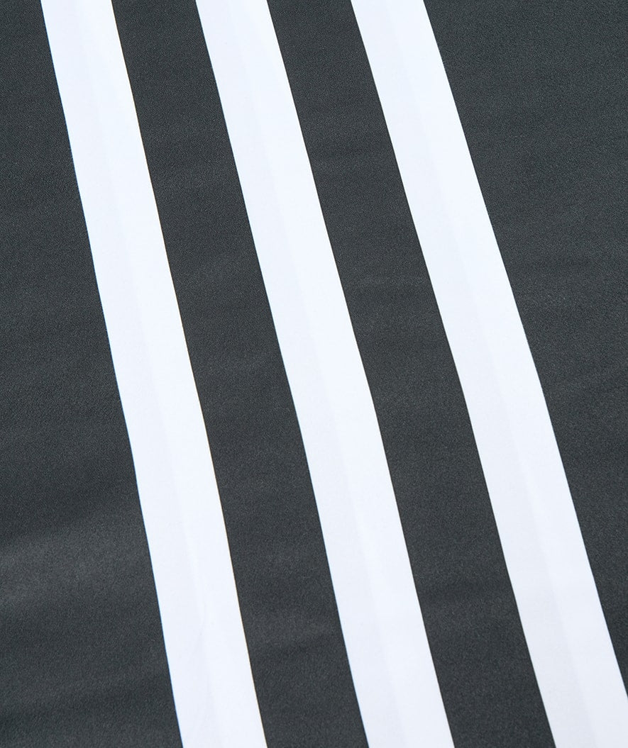 Watery Mikrofaser Badehandtuch - Eco Nebraska Familie - Schwarz