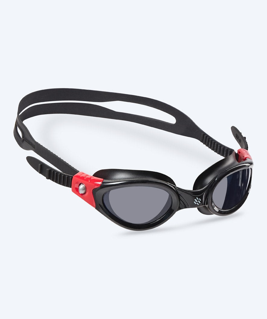 Watery Schwimmbrille fürs Training - Pacific Active - Schwarz (Smoke Scheiben)