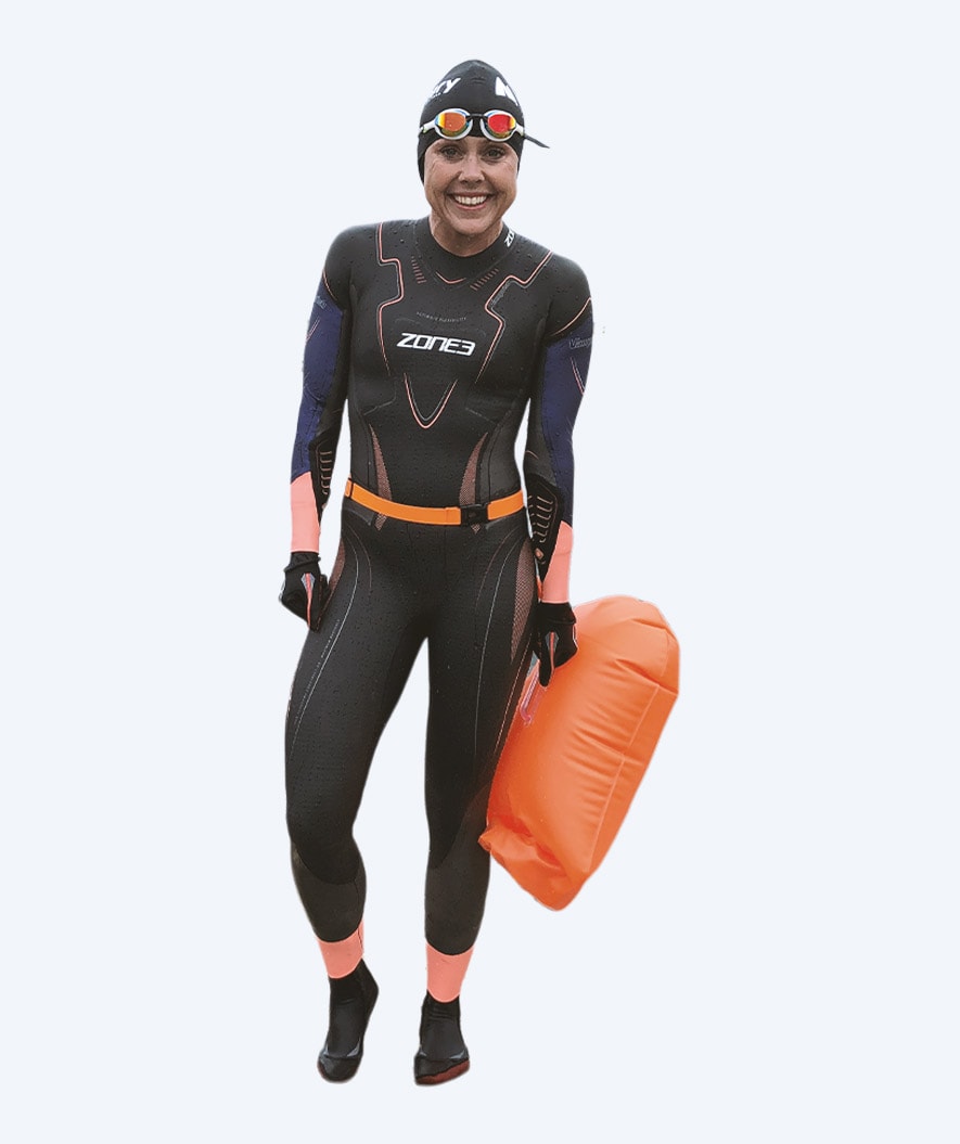 ZONE3 Neoprenset mit Kappe, Handschuhe und Schuhe